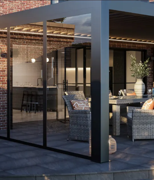 Fixed glass panels